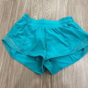 Lululemon Hotty Hot short, 2.5” inseam size 4